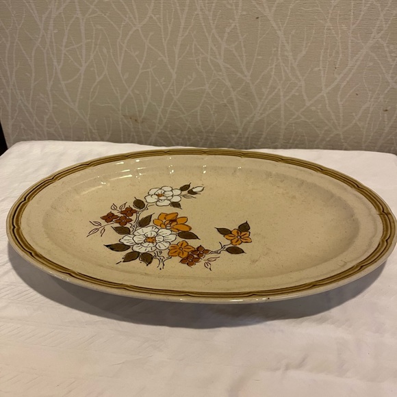 Crown Manor Autumn Blossom Platter - Picture 2 of 5